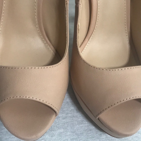 Victoria's Secret Peep-Toe Platform Pumps - Picture 8 of 11